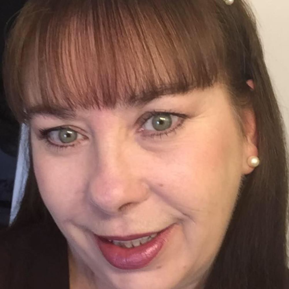 Meet your Posher, Connie